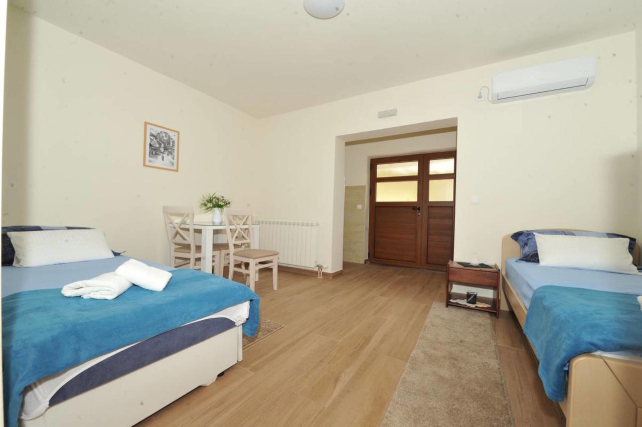 Apartments Olive Kotor Extérieur photo