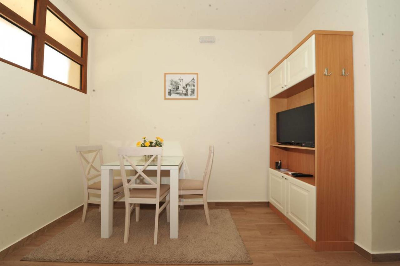 Apartments Olive Kotor Extérieur photo